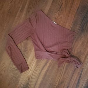 One shoulder sweater with side tie